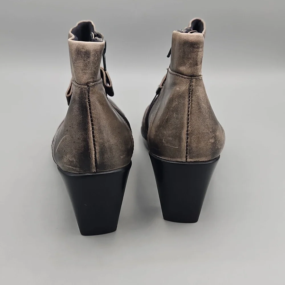 Women’s Naot Vistoso Leather Booties - Size 40.5 (9.5) Distressed Grey